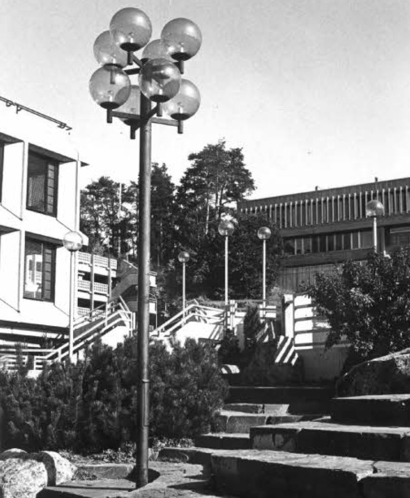 Tinghuset og Sandvikas 70- tallsbebyggelse