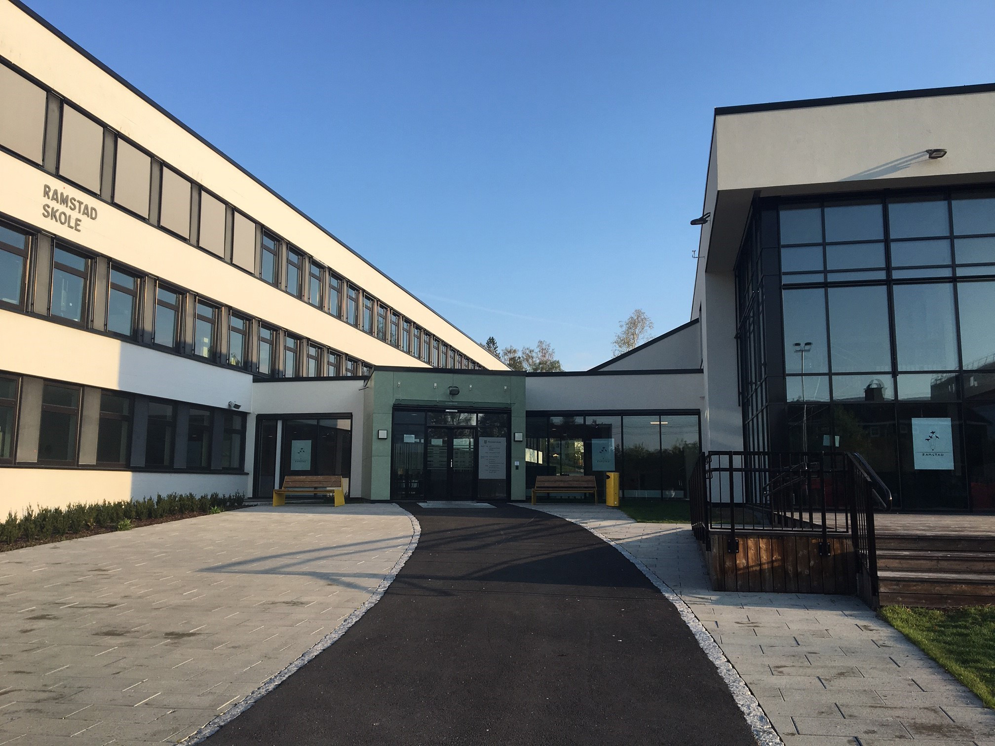 Skole