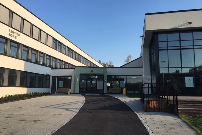Skole