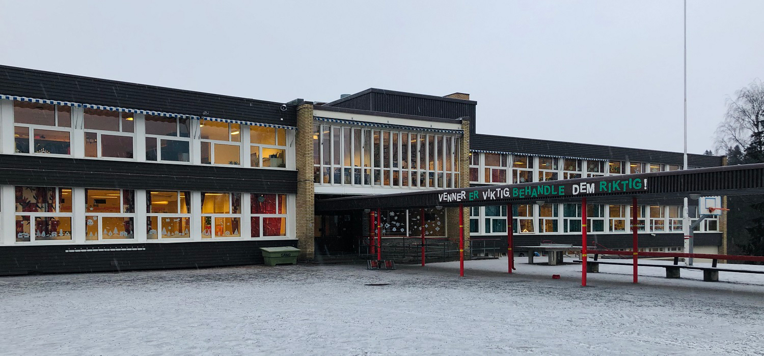 Skole
