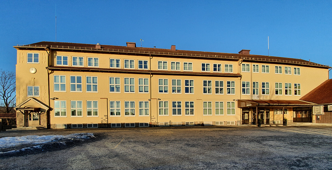 Skole