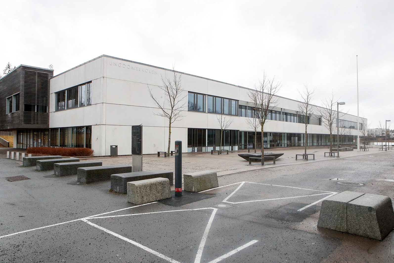 Skole