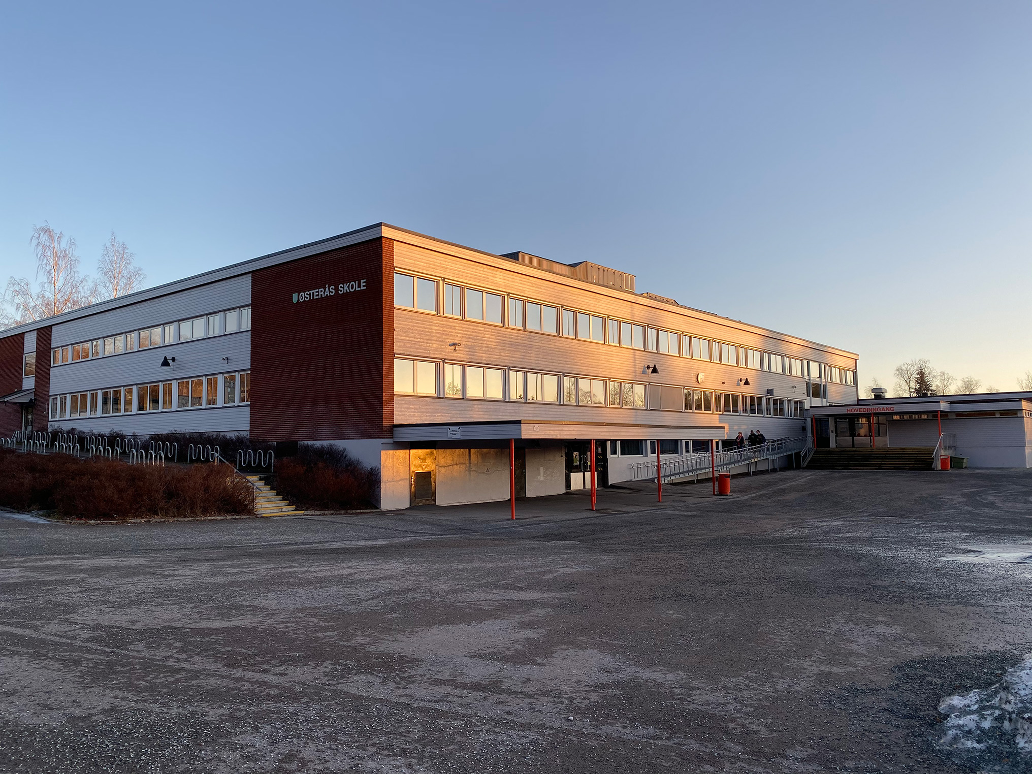 Skole