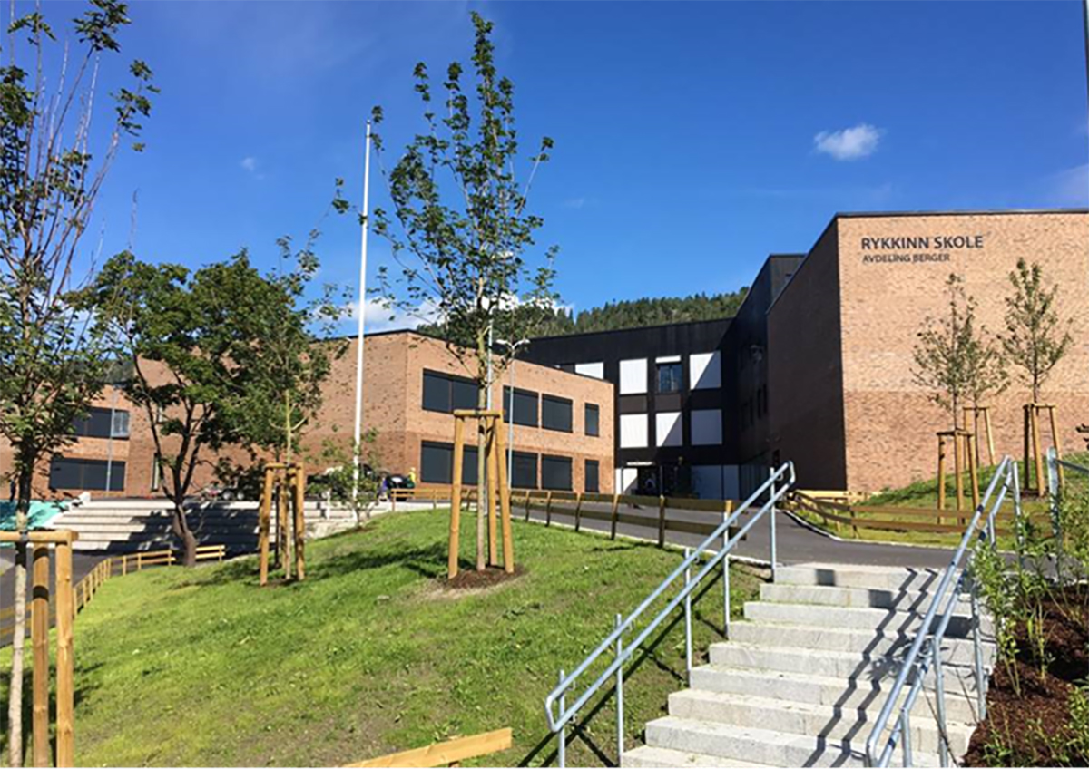 Skole