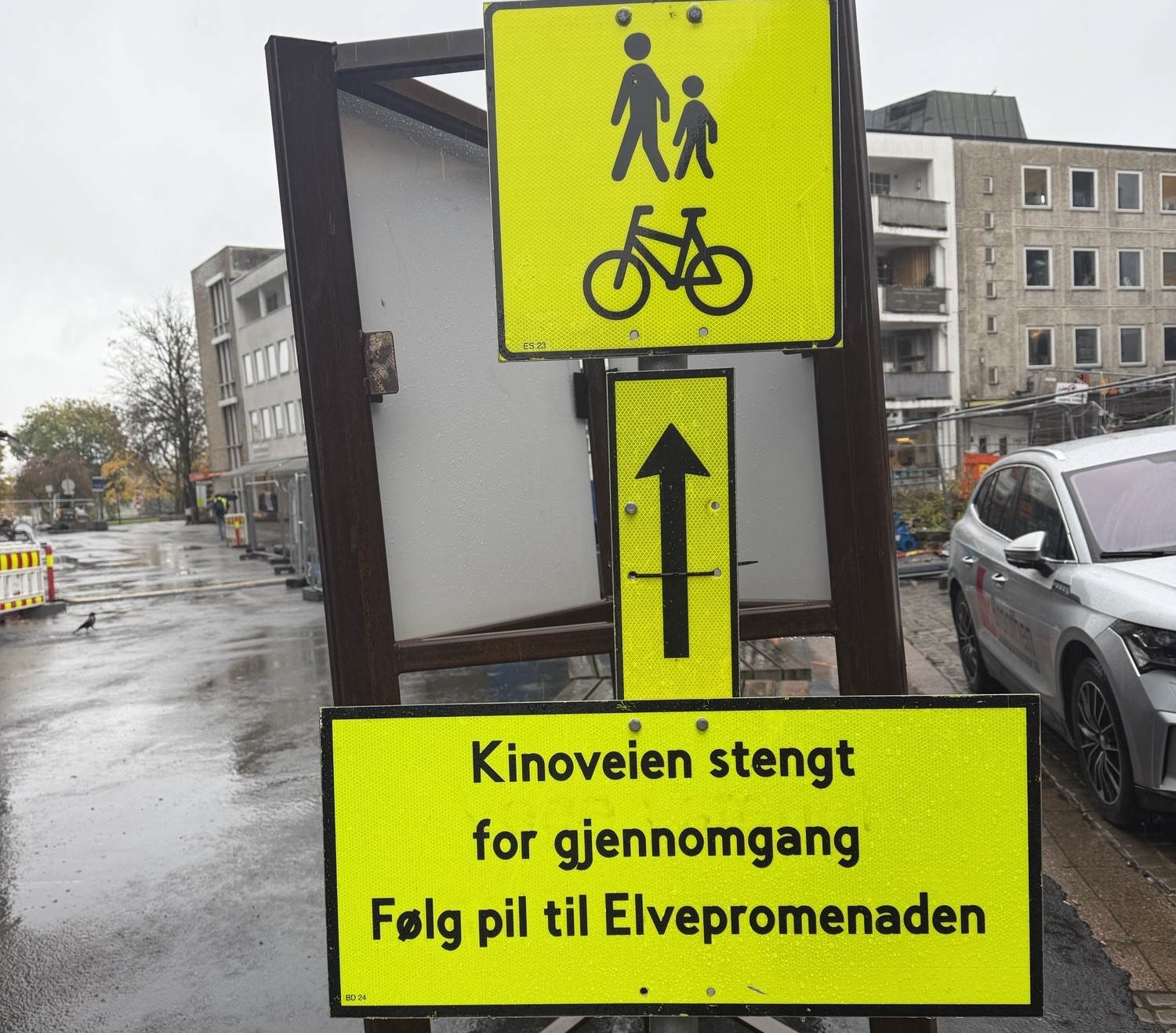 Bilde som viser at Kinoveien er stengt