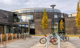 Sykkelparkering foran Vøyenenga skole. miniatyrbilde